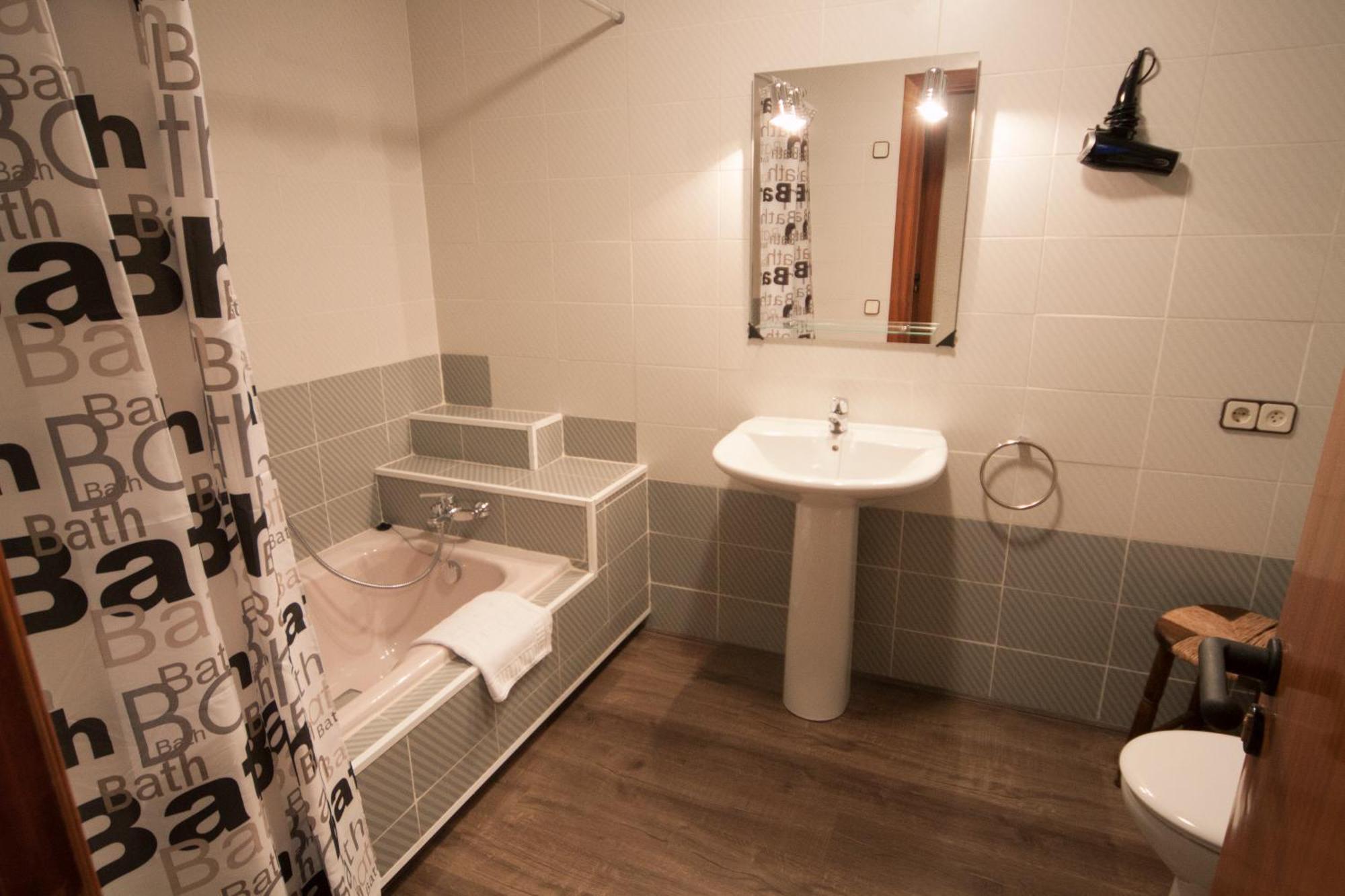 Apartaments Cal Noi Кампродон Стая снимка